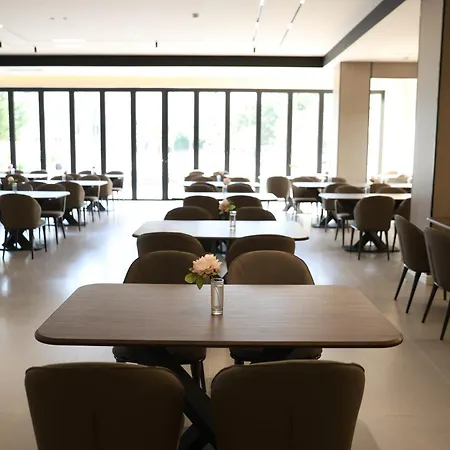 Roden Golem (Tirana)