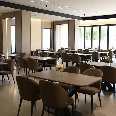 Roden 3* Golem (Tirana)